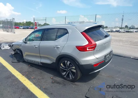 2024 Volvo Xc40 B5 Plus Bright Theme из США, поврежденный, VIN YV4L12UE0R2249649